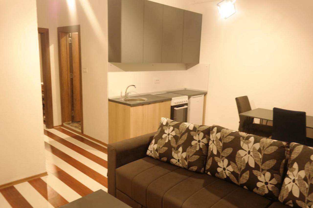 Villa Family Kumanovo Luaran gambar