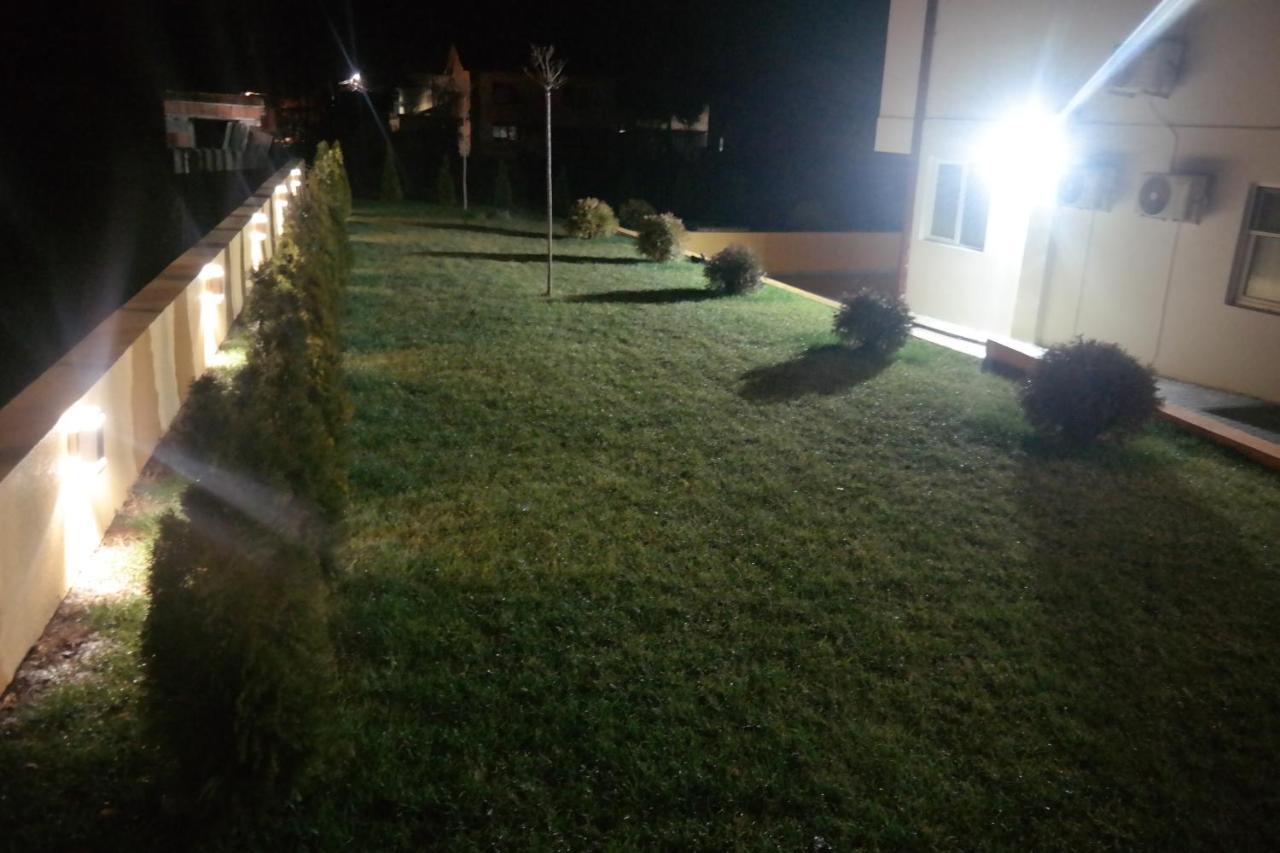 Villa Family Kumanovo Luaran gambar